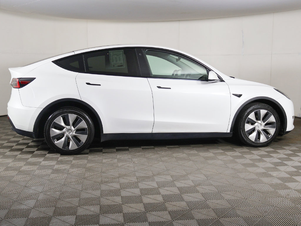 Used 2022 Tesla Model Y Long Range AWD/4WD image 20
