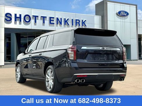 Used 2022 Chevrolet Suburban High Country image 7