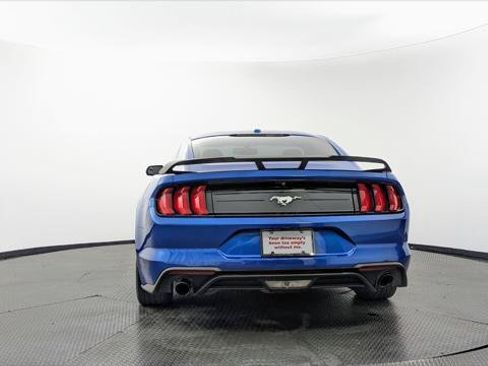 Used 2019 Ford Mustang Coupe RWD image 7