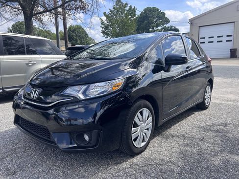 Used 2017 Honda Fit LX image 4