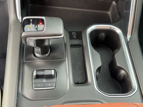 Used 2025 GMC Sierra 1500 Denali Ultimate image 17