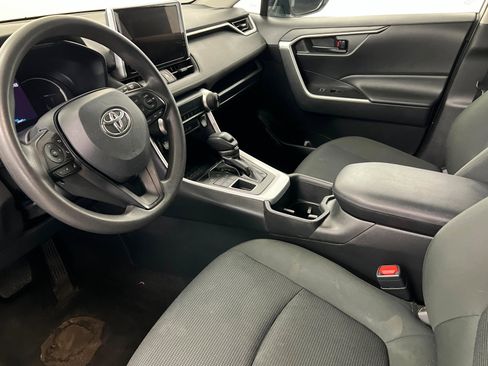 Used 2024 Toyota RAV4 LE image 16
