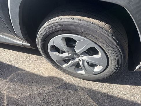 Used 2021 Toyota RAV4 LE image 3