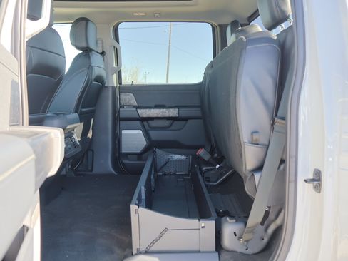 New 2025 Ford F250 Lariat w/ Lariat Ultimate Package image 41