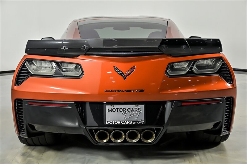 Used 2015 Chevrolet Corvette Z06 w/ 3LZ Preferred Equipment Group RWD image 8