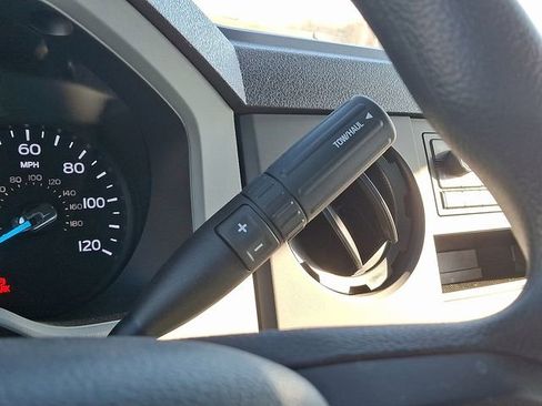 Used 2023 Ford F650 2WD Regular Cab Super Duty image 13