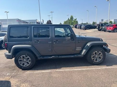 Used 2017 Jeep Wrangler Unlimited Sport w/ Quick Order Package 24S AWD/4WD image 15