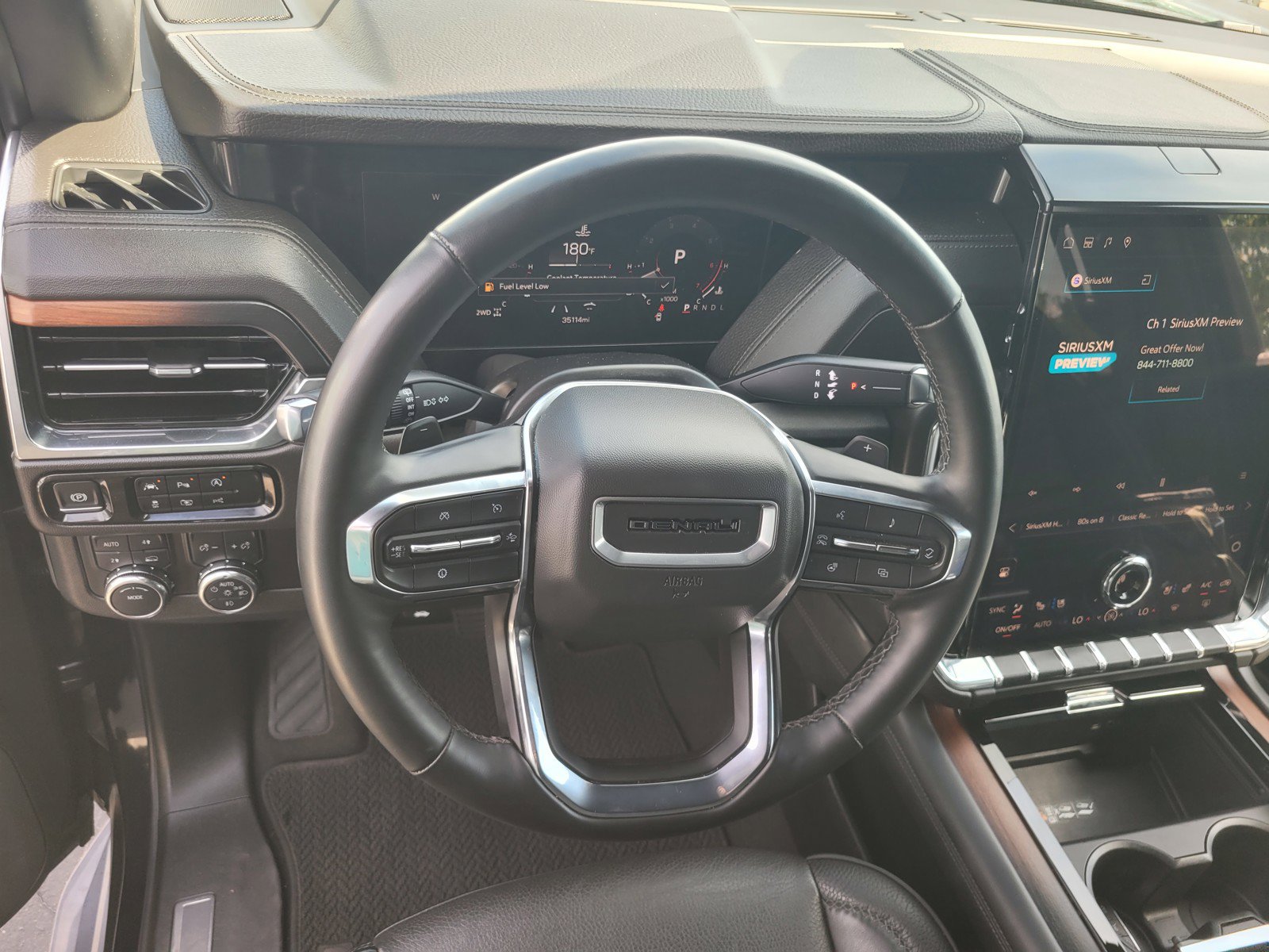 Used 2025 GMC Yukon Denali AWD/4WD image 27