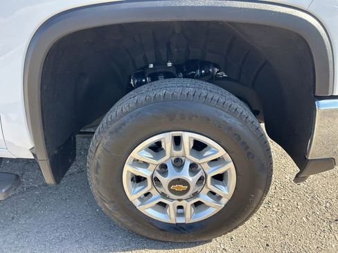 Used 2025 Chevrolet Silverado 2500 LT w/ Convenience Package image 5