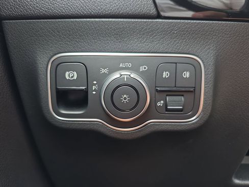 Certified 2023 Mercedes-Benz GLA 250 image 27