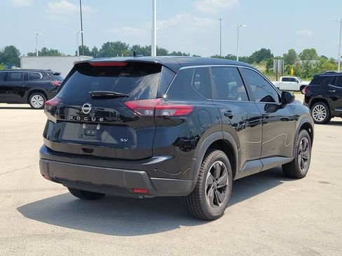 Used 2024 Nissan Rogue SV FWD image 6
