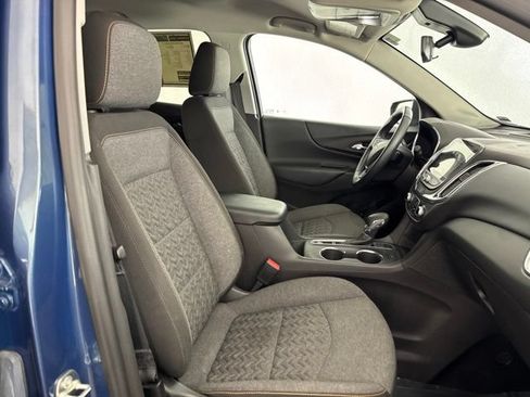 Used 2024 Chevrolet Equinox LT AWD/4WD image 20