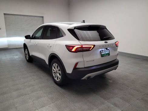 Used 2024 Ford Escape Active AWD/4WD image 5