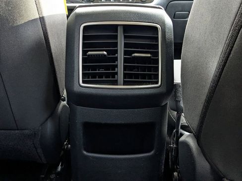 Used 2024 Kia Sportage LX image 17