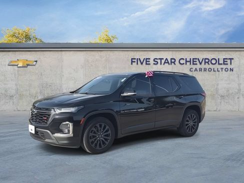 Used 2023 Chevrolet Traverse RS FWD image 4