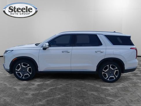 Used 2024 Hyundai Palisade SEL w/ Premium Package FWD image 3