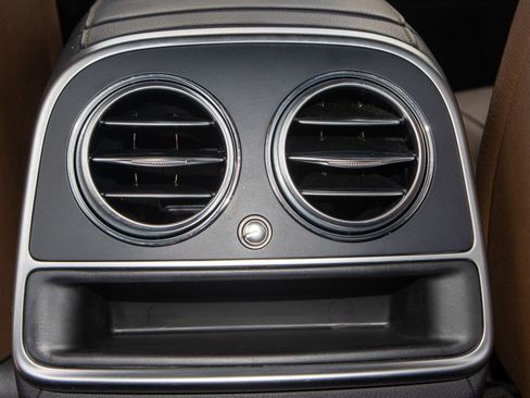 Used 2018 Mercedes-Benz S 450 4MATIC Sedan w/ Premium Package image 19