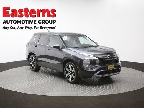 Used 2025 Mitsubishi Outlander SE AWD/4WD image 50
