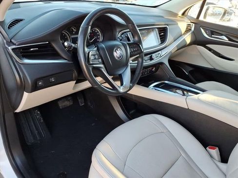 Used 2024 Buick Enclave Essence w/ Technology Package image 3