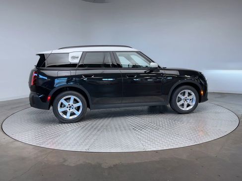 New 2026 MINI Cooper Countryman S w/ Comfort Package Max image 3