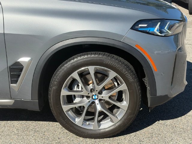 Used 2025 BMW X5 xDrive40i w/ Premium Package AWD/4WD image 10