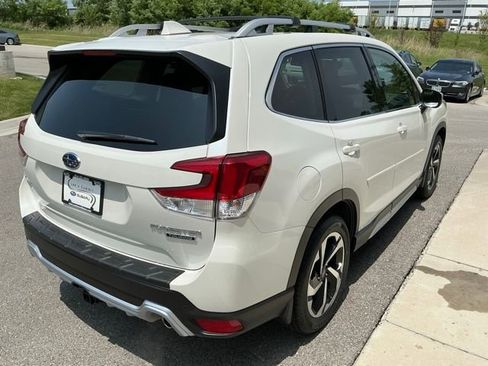 Certified 2022 Subaru Forester Touring w/ Popular Package #2 AWD/4WD image 8