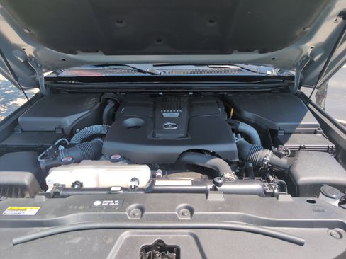 Used 2025 Lexus GX 550 image 34