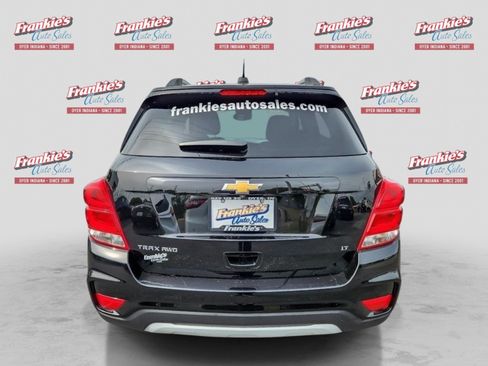 Used 2020 Chevrolet Trax LT w/ LT Convenience Package AWD/4WD image 4