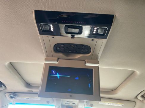 Used 2015 GMC Yukon XL SLT w/ Open Road Package image 29