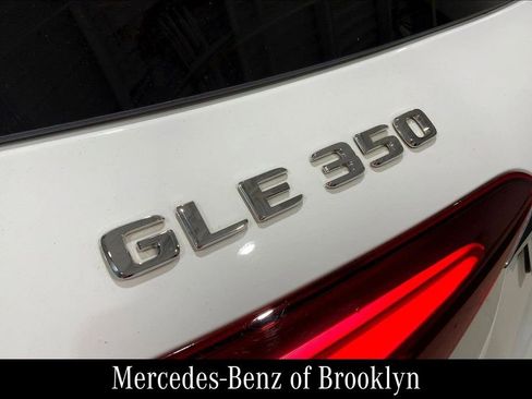 Used 2024 Mercedes-Benz GLE 350 4MATIC image 32