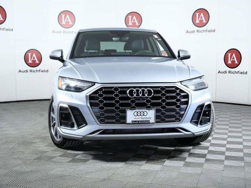Used 2023 Audi SQ5 Prestige w/ Prestige Package image 3