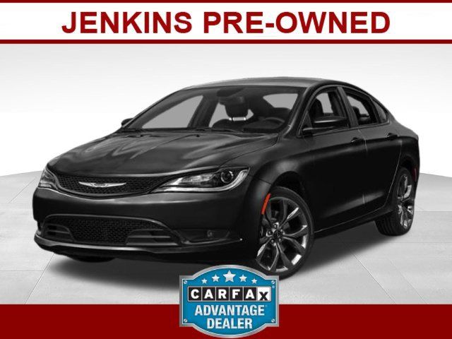 Used 2015 Chrysler 200 S w/ Navigation & Sound Group I FWD 360° Tour