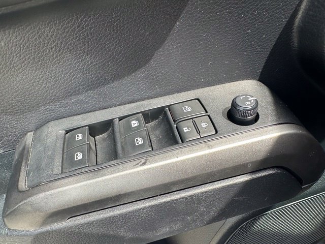 Used 2019 Toyota Tacoma SR5 RWD image 23