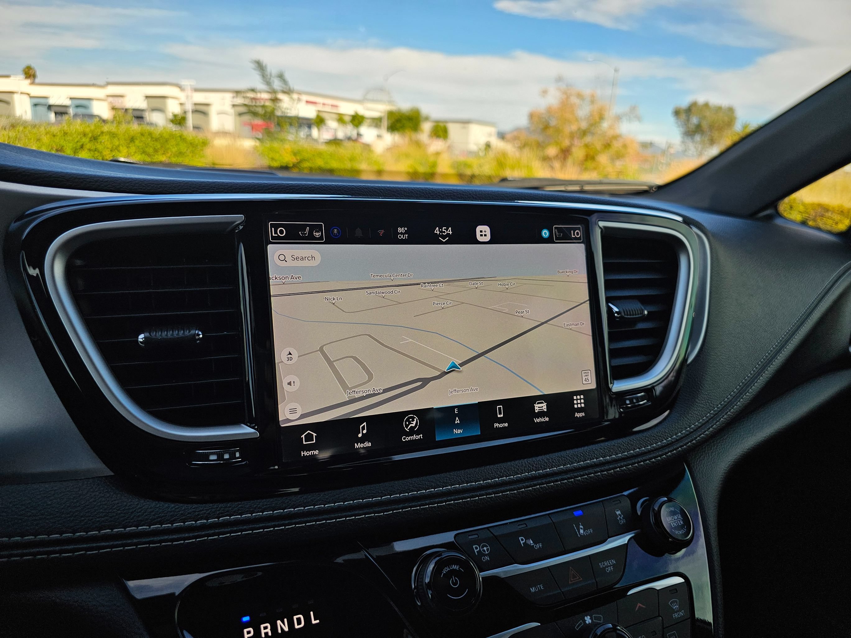 Used 2024 Chrysler Pacifica Limited FWD image 38