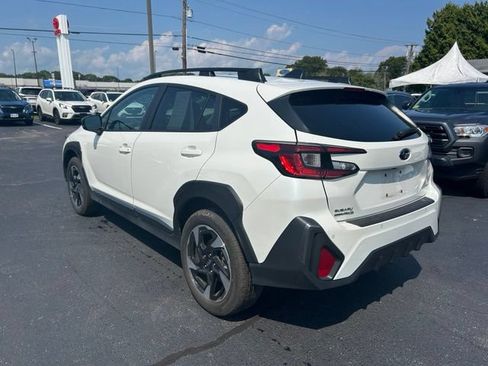 Used 2024 Subaru Crosstrek 2.5i Limited AWD/4WD image 8