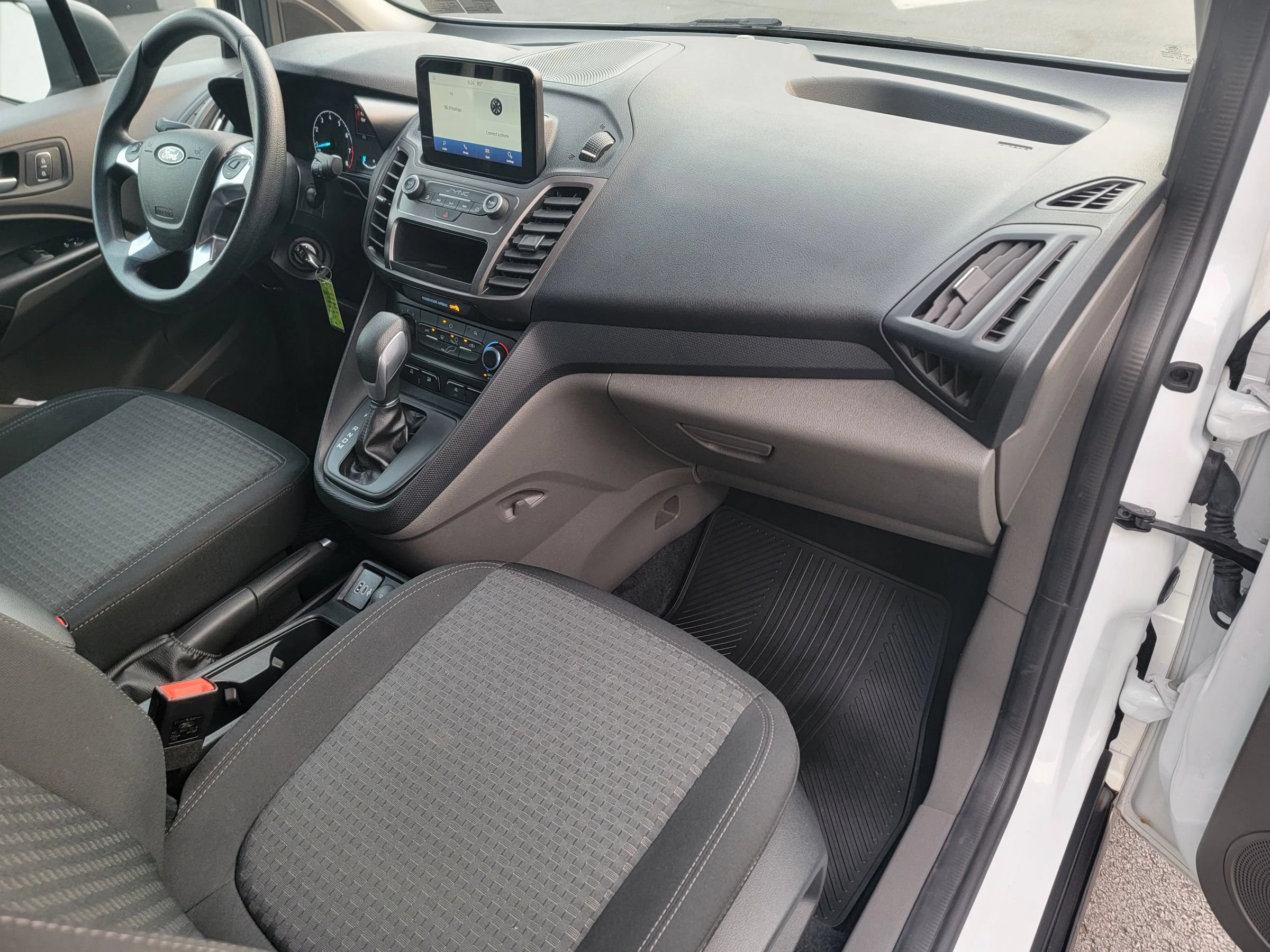 Used 2023 Ford Transit Connect XLT FWD image 18