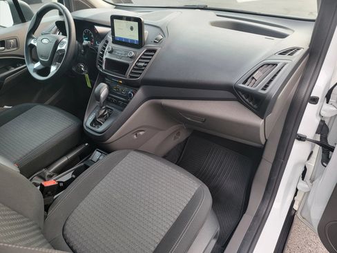 Used 2023 Ford Transit Connect XLT FWD image 18