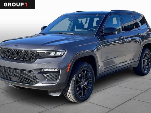 New 2025 Jeep Grand Cherokee Limited w/ Trailer Tow Package image 1