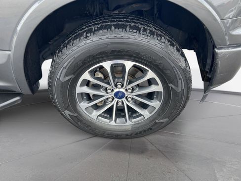 Used 2018 Ford F150 XLT w/ Equipment Group 302A Luxury image 10