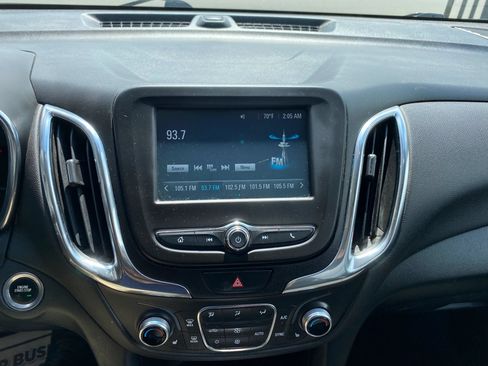Used 2018 Chevrolet Equinox LT AWD/4WD image 19