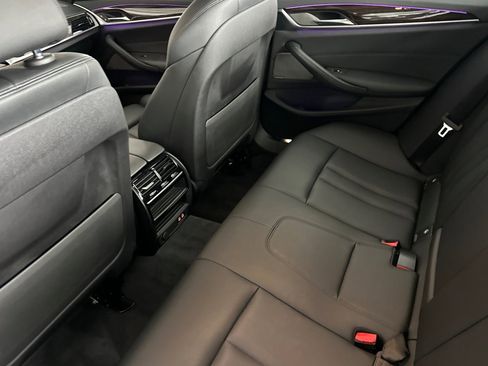 Used 2020 BMW 530e w/ Convenience Package RWD image 11