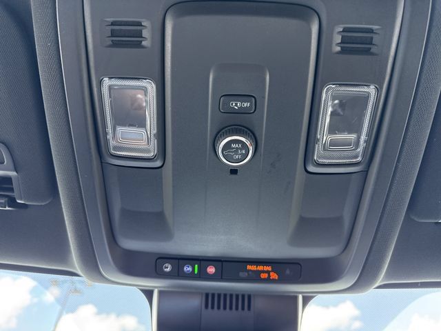 Used 2025 Chevrolet Tahoe Z71 AWD/4WD image 26