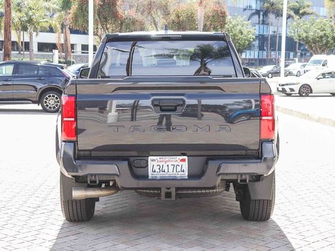 Used 2024 Toyota Tacoma TRD Sport image 9