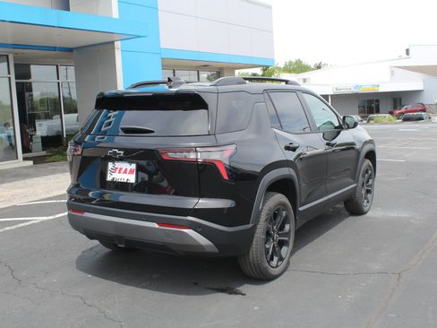 New 2026 Chevrolet Equinox LT w/ Midnight Edition FWD image 4