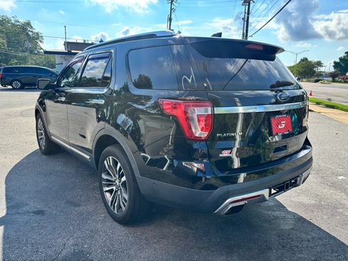 Used 2016 Ford Explorer Platinum AWD/4WD image 5