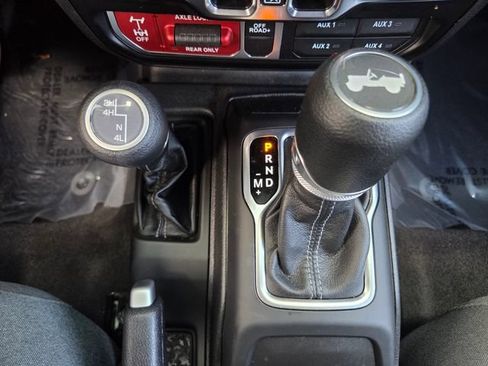 Certified 2025 Jeep Wrangler Unlimited Sport AWD/4WD image 27