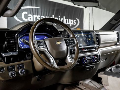 Used 2024 Chevrolet Silverado 3500 LT w/ Convenience Package image 15