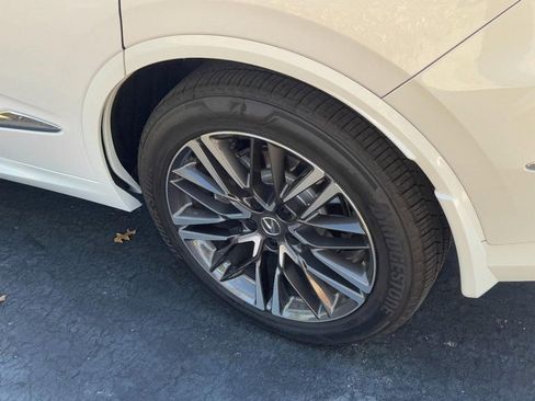 Used 2025 Acura MDX SH-AWD w/ Advance Package image 5