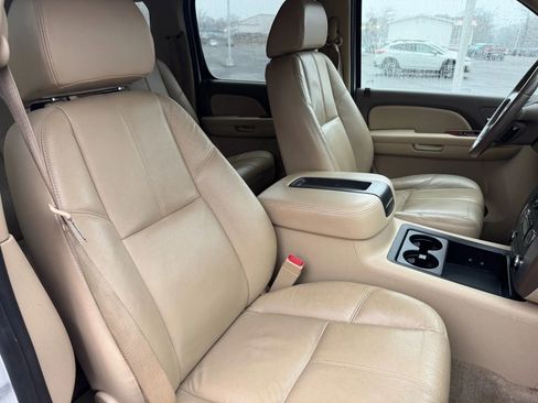 Used 2009 GMC Yukon XL SLT image 27