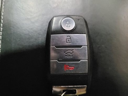 Used 2019 Kia Sorento SX AWD/4WD image 32